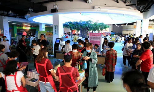 濰坊巾幗家政廣場迎來首場“家政大集”，超2000人趕集選服務